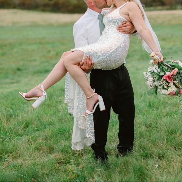 Liquid Crystal Sequins Wedding Gown Dress Tiffany Designs - Picture 3 of 14